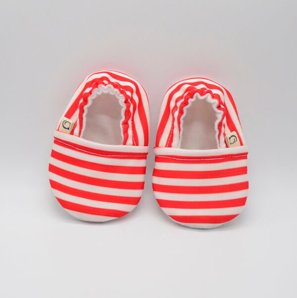 Zapatitos Lineas Rojas